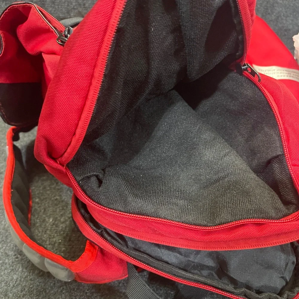 Nike Hoops BA6164-658 Elite Pro Basketball 32L Red/Black Max Air Straps Backpack